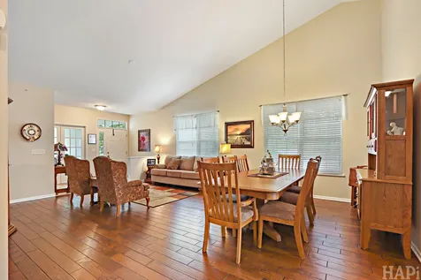 5952 Leeds Road Hoffman Estates IL 60192