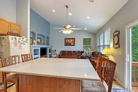 5952 Leeds Road Hoffman Estates IL 60192