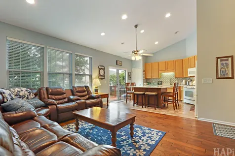 5952 Leeds Road Hoffman Estates IL 60192