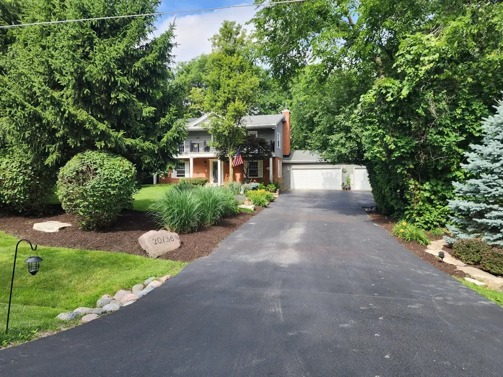 20736 Briarwood Lane Mokena IL 60448