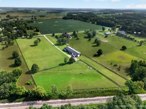 10617 Button Road Hebron IL 60034
