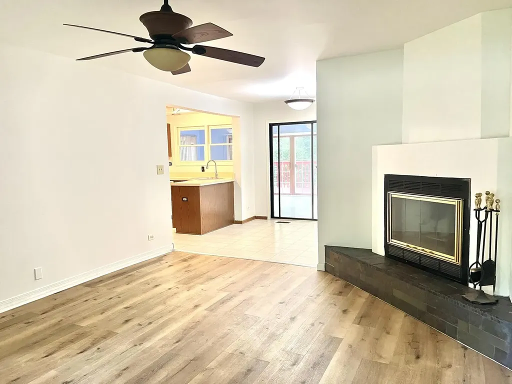 436 Cambridge Way Bolingbrook IL 60440