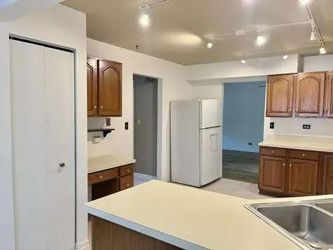 436 Cambridge Way Bolingbrook IL 60440