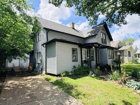 1712 Carney Avenue Rockford IL 61103
