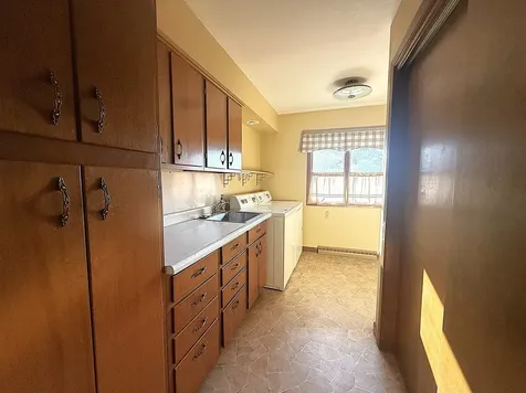 1419 Douglas Terrace Dixon IL 61021