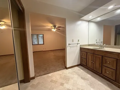 1419 Douglas Terrace Dixon IL 61021