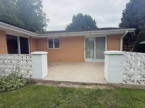 1419 Douglas Terrace Dixon IL 61021