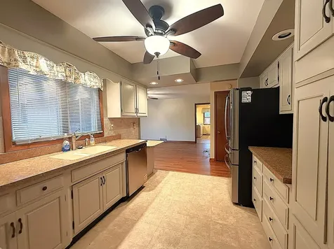 1419 Douglas Terrace Dixon IL 61021