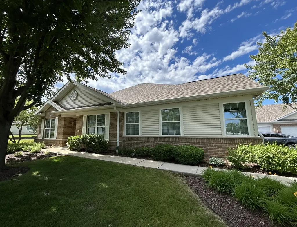 21561 Wolf Lake Court Crest Hill IL 60403