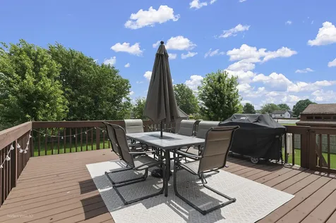19715 South Skye Drive Frankfort IL 60423