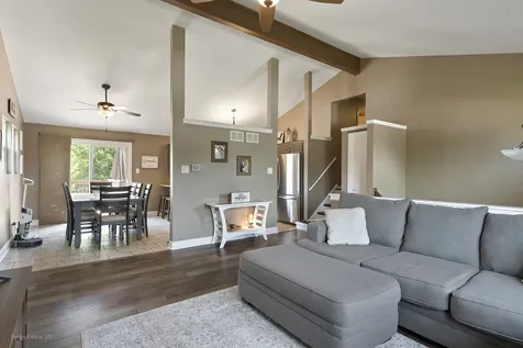19715 South Skye Drive Frankfort IL 60423
