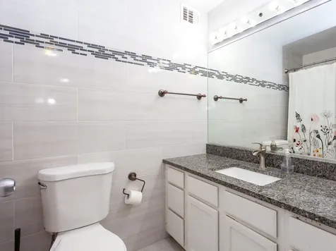 233 East Erie Street Chicago IL 60611