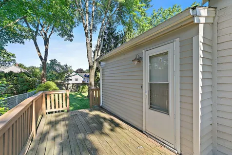 315 East 2nd Street East Dundee IL 60118