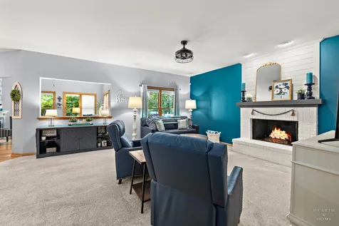 408 Kelly Lane Crystal Lake IL 60012