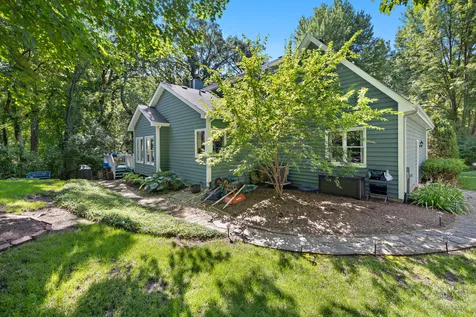 408 Kelly Lane Crystal Lake IL 60012