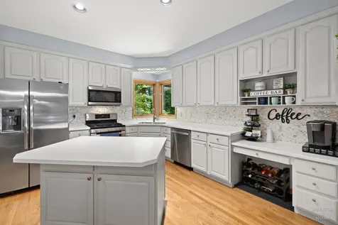 408 Kelly Lane Crystal Lake IL 60012