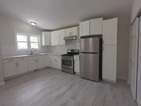 306 Brierhill Drive Round Lake Park IL 60073