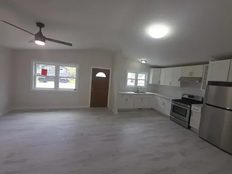 306 Brierhill Drive Round Lake Park IL 60073