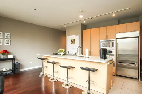 653 North Kingsbury Street Chicago IL 60654
