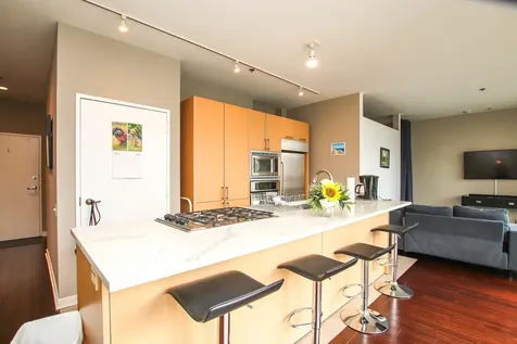 653 North Kingsbury Street Chicago IL 60654