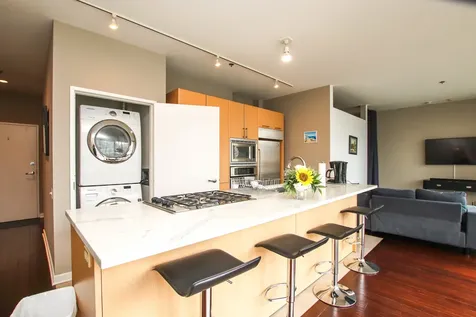 653 North Kingsbury Street Chicago IL 60654