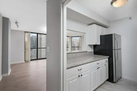 10 East Ontario Street Chicago IL 60611