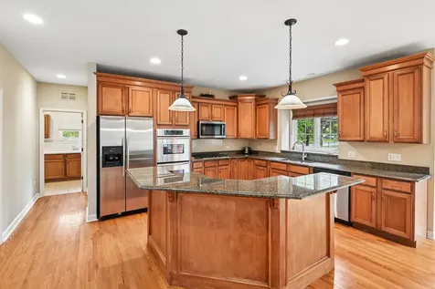 2227 Spartina Road Naperville IL 60564