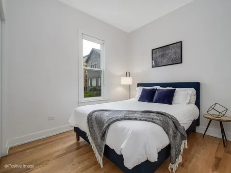2516 North Campbell Avenue Chicago IL 60647