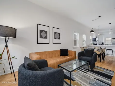 2516 North Campbell Avenue Chicago IL 60647