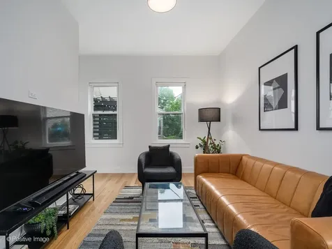 2516 North Campbell Avenue Chicago IL 60647