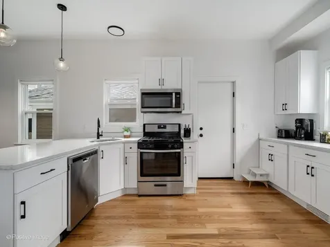2516 North Campbell Avenue Chicago IL 60647