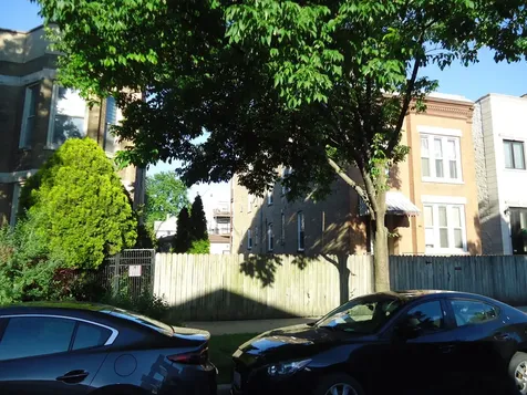 821-23 North Fairfield Avenue Chicago IL 60622