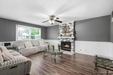 1314 Aspen Court Elgin IL 60120