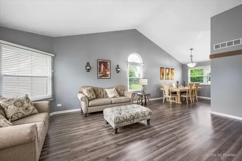 1314 Aspen Court Elgin IL 60120