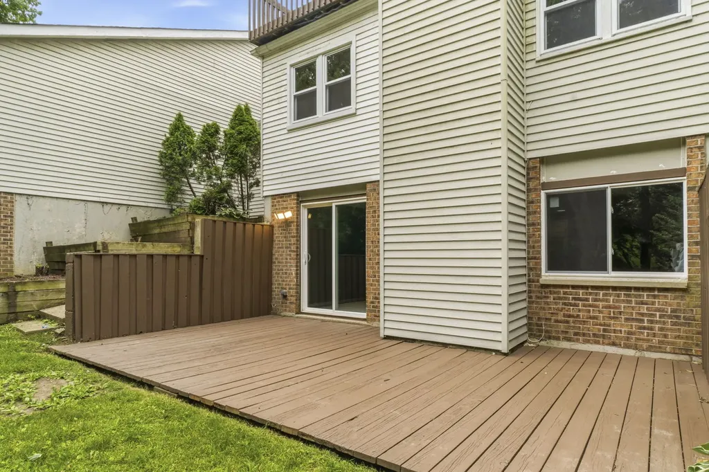 23W418 Greenbriar Drive Naperville IL 60540