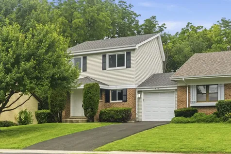 23W418 Greenbriar Drive Naperville IL 60540