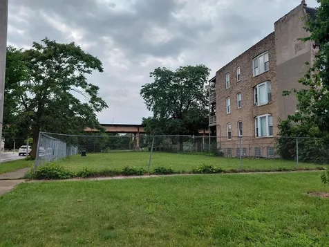 322 East 60th Street Chicago IL 60637