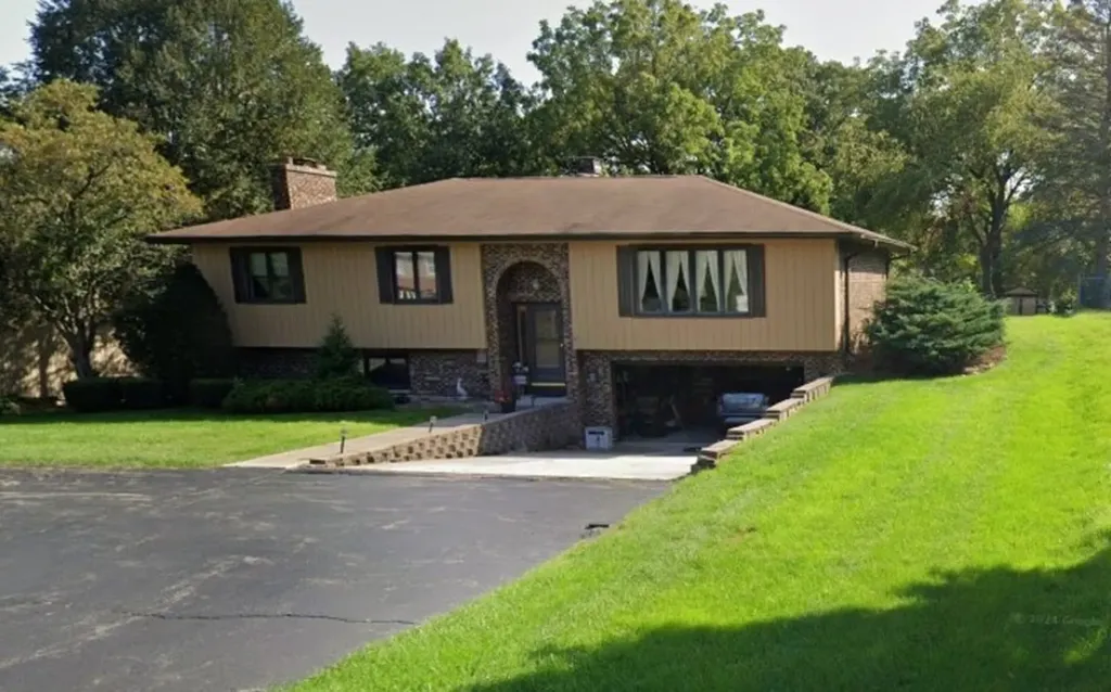 3411 East Crystal Lake Avenue Crystal Lake IL 60014