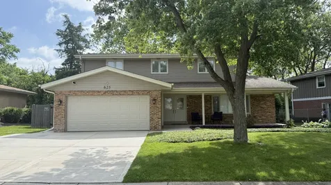 625 Sapling Lane Deerfield IL 60015