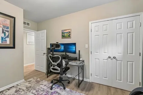 4851 North Paulina Street Chicago IL 60640