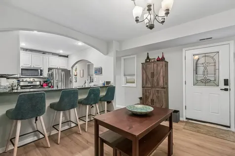 4851 North Paulina Street Chicago IL 60640