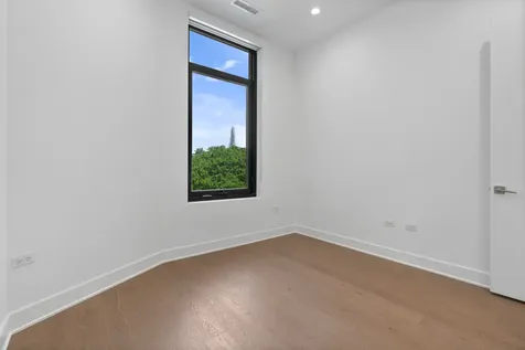 6 North Bishop Street Chicago IL 60607