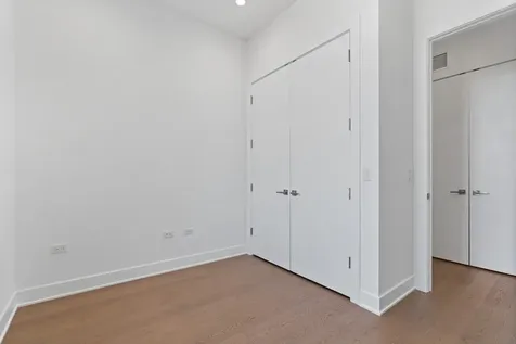 6 North Bishop Street Chicago IL 60607