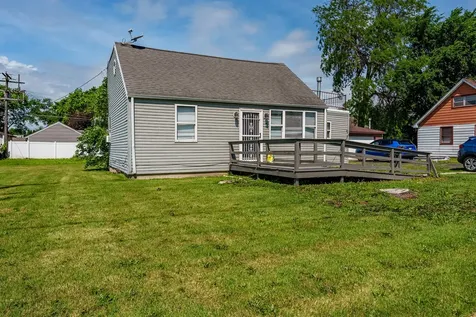 8638 Central Avenue Burbank IL 60459