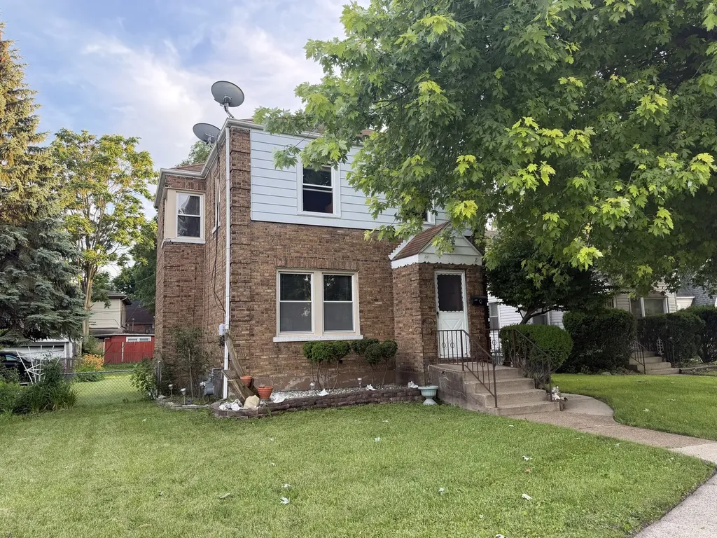 227 West 146th Street Dolton IL 60419