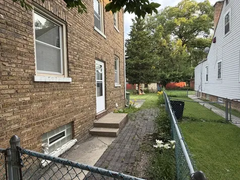 227 West 146th Street Dolton IL 60419