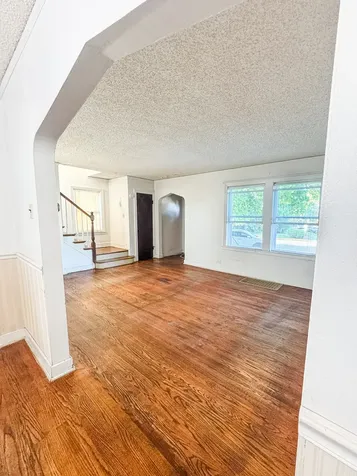 227 West 146th Street Dolton IL 60419