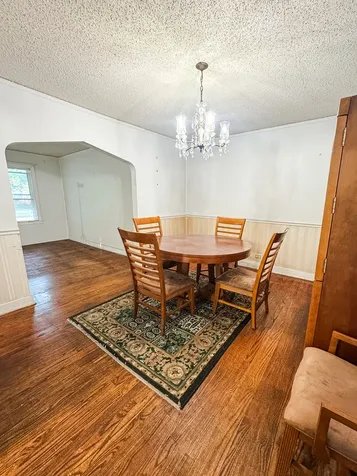 227 West 146th Street Dolton IL 60419
