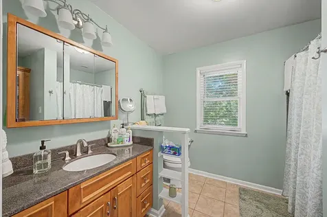 386 Sauk Trail Park Forest IL 60466