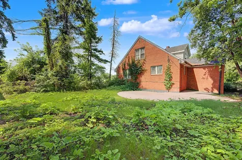 386 Sauk Trail Park Forest IL 60466